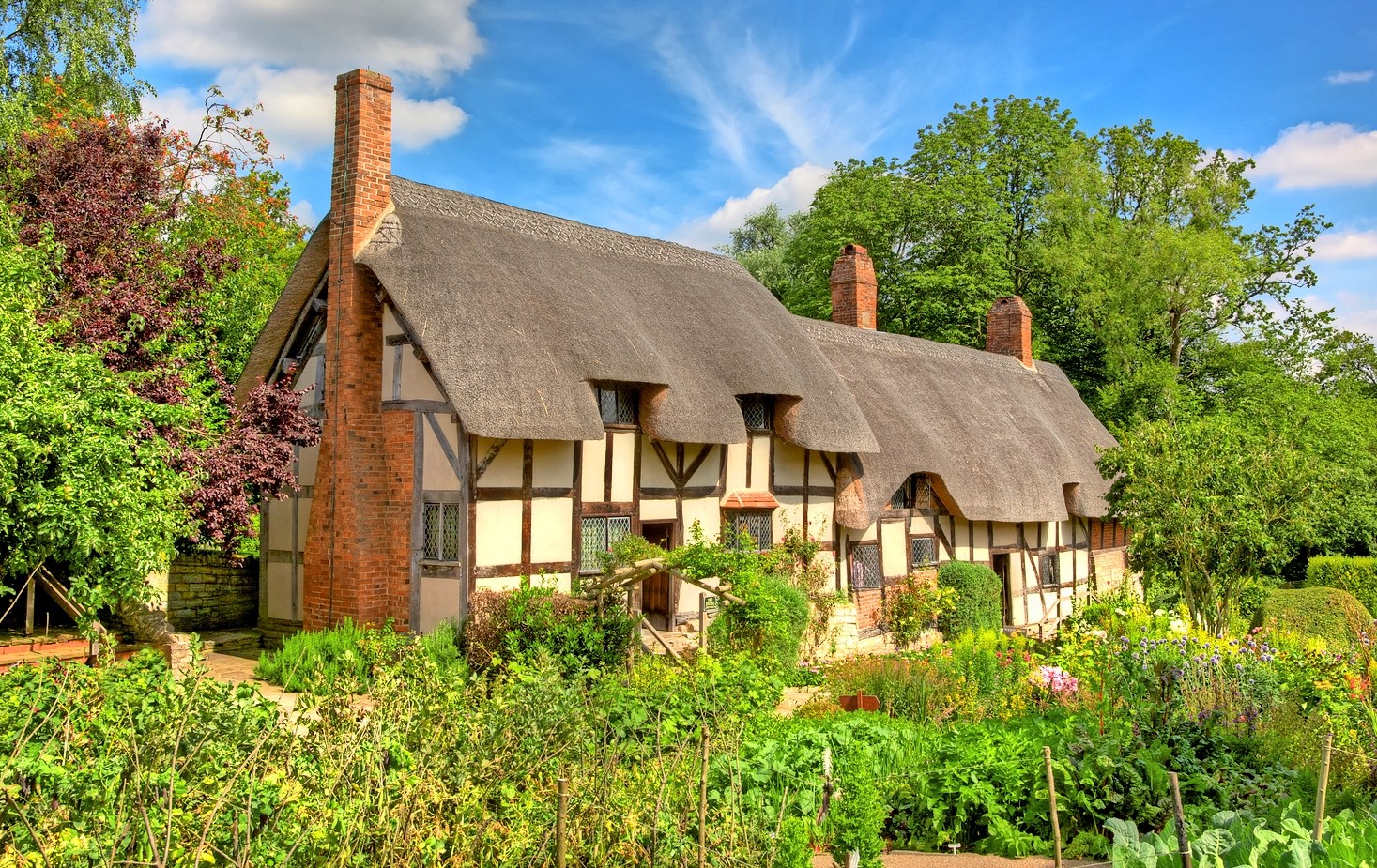 Anne Hathaway's Cottage in Shottery, Warwickshire, England.