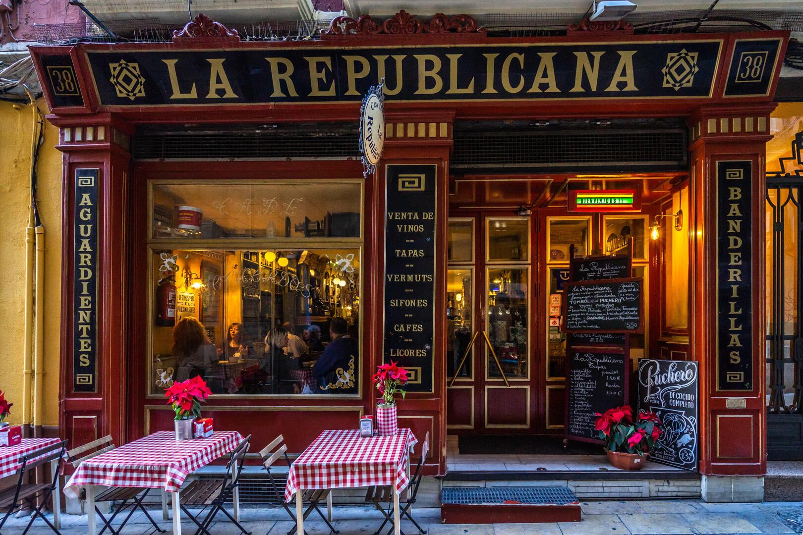Spanish restaurant in Zaragoza.